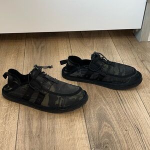 VIKTOS Men's Tactical Outdoor Gunfight Trenchfoot Size 10 Black Camo Shoe